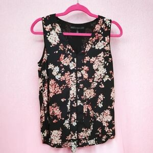 White House Black Market  Black Tank Top Floral V-Neck Sleeveless Shell Blouse 6